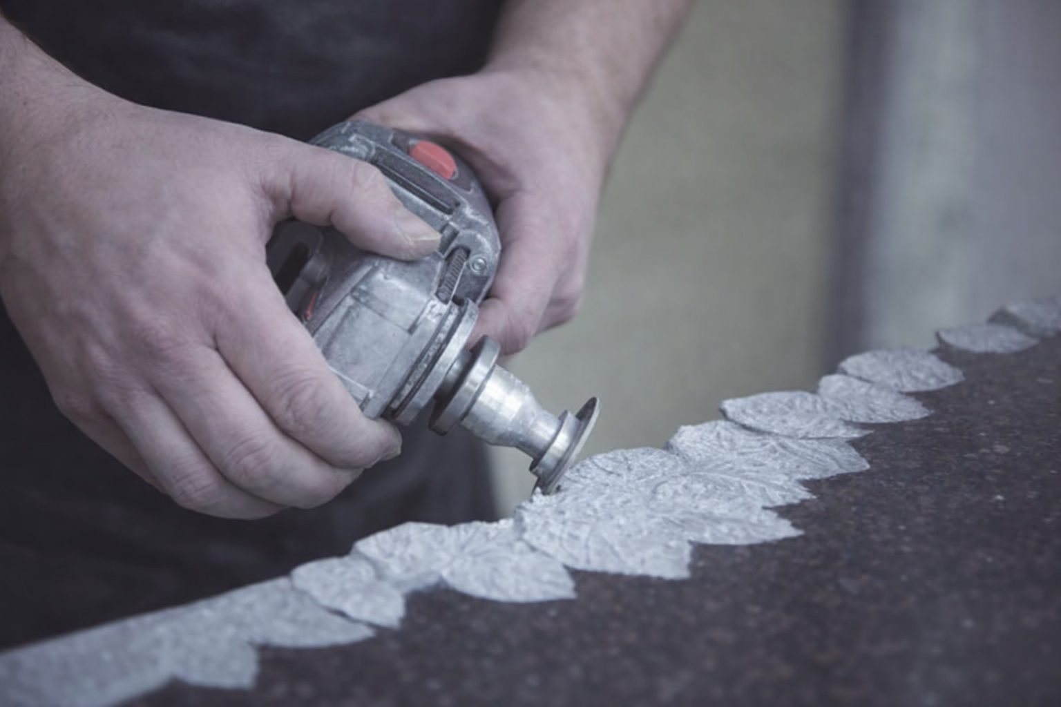 Moderni spomeniki iz granita